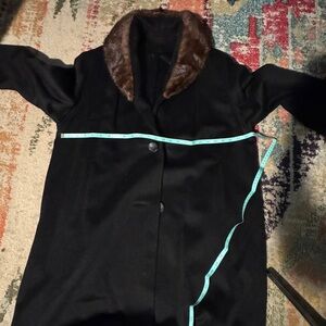 VINTAGE Black Coat with Fur Collar